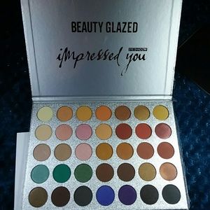 Eyeshadow 35 color pallet. NWOT